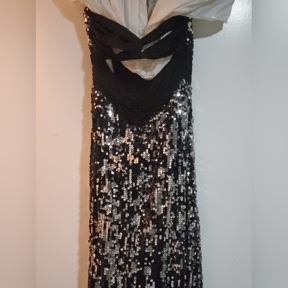 MACY'S Speechless Black and Silver Sequin Strapless Dress